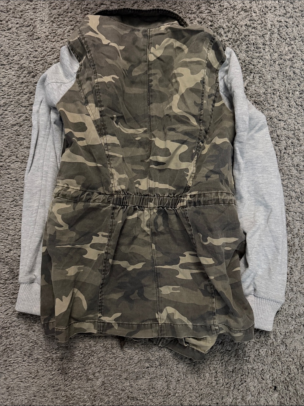 Charlotte Russe Camo Utility Jacket with Light Gray Knit Sleeves - Picture 8 of 8